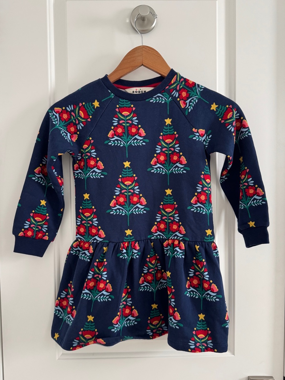 Mini Boden Kids' Cotton
Blend Sweatshirt Dress, Navy Christmas Tree NWOT $68 - Picture 3 of 7